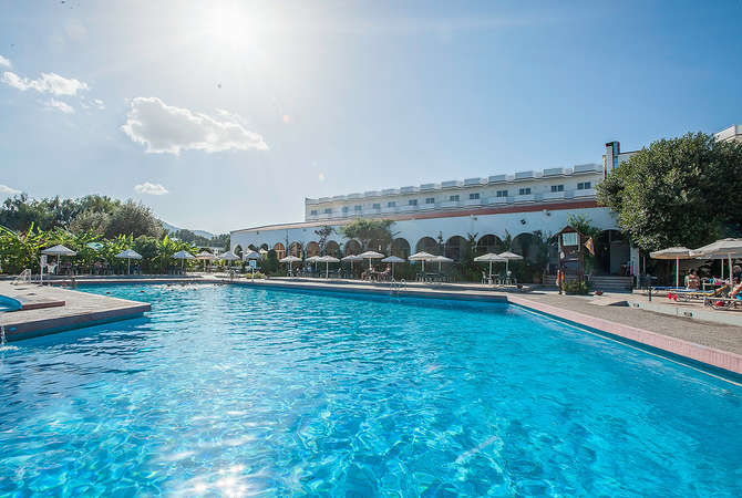 vakantie-naar-Hotel Irene Palace-mei 2025