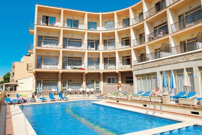 vakantie-naar-Hotel Iris-mei 2025