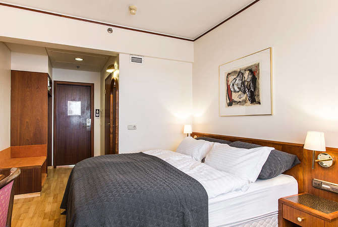 vakantie-naar-Hotel Island-mei 2025