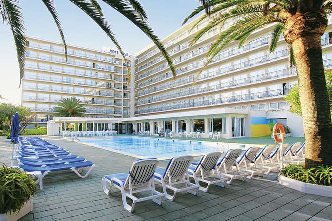 vakantie-naar-Hotel Java-mei 2025