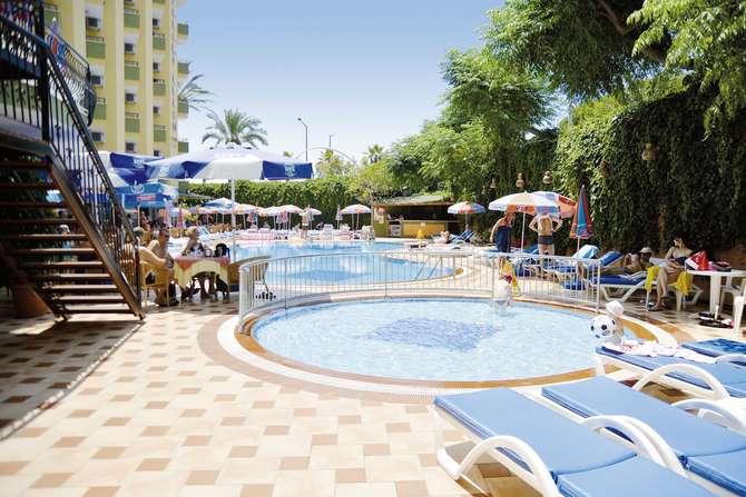 vakantie-naar-Hotel Kleopatra Dreams Beach-mei 2024