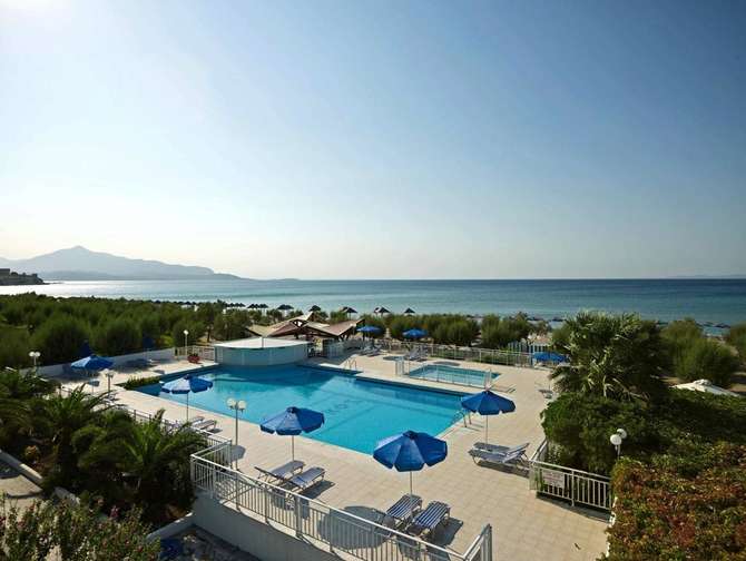 vakantie-naar-Hotel Kouros Bay-mei 2025