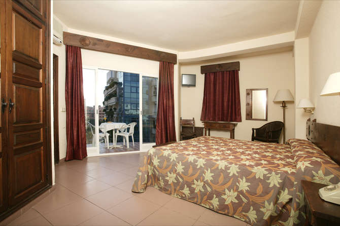 vakantie-naar-Hotel Lima-mei 2024