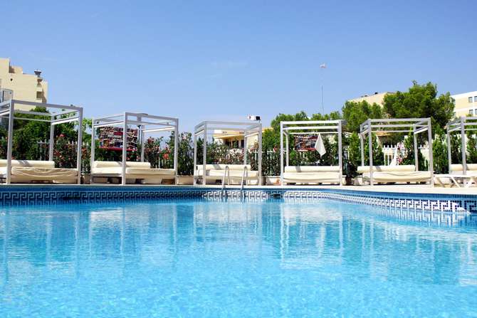 vakantie-naar-Hotel Lively Magaluf-april 2024