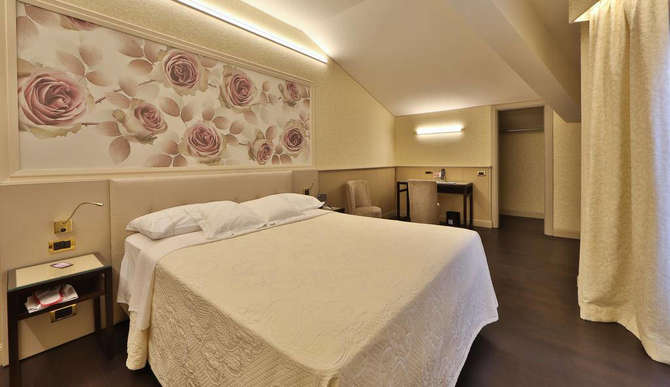 vakantie-naar-Hotel Lloyd-mei 2025