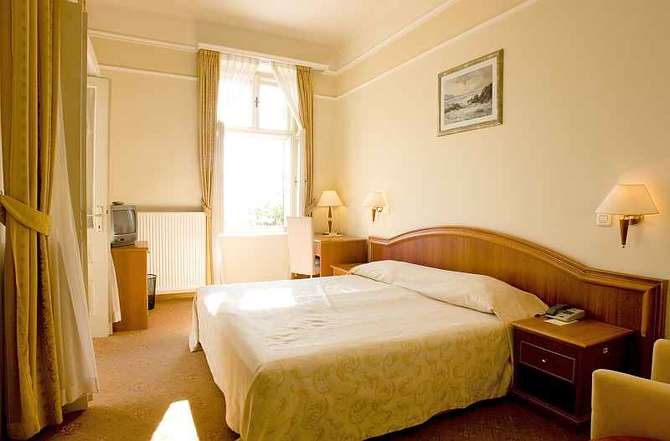 vakantie-naar-Hotel Lovran-mei 2025