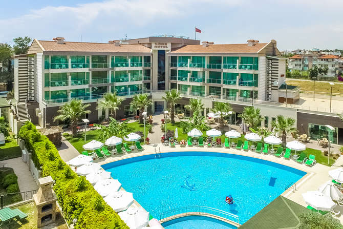 vakantie-naar-Hotel Lowe-mei 2025