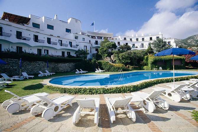 vakantie-naar-Hotel Luci Di La Muntagna-mei 2025