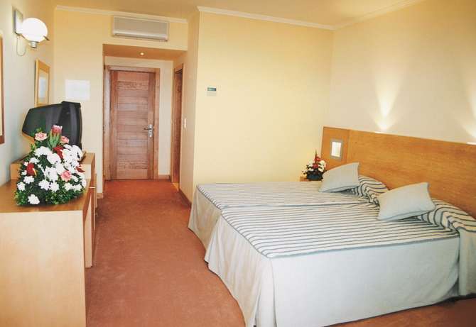 vakantie-naar-Hotel Moniz Sol-mei 2025
