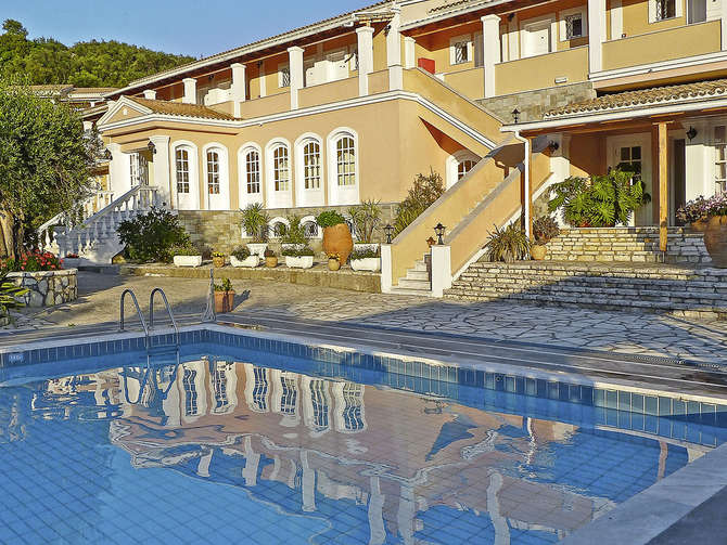 vakantie-naar-Hotel Nefeli-mei 2025