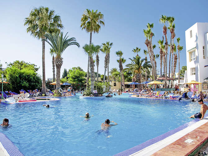 vakantie-naar-Hotel Nesrine-mei 2025