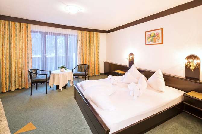 vakantie-naar-Hotel Neue Burg-mei 2025