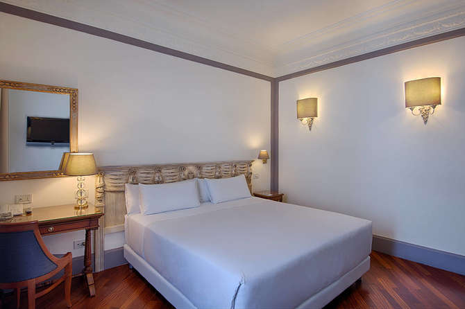 vakantie-naar-Hotel Nh Firenze Anglo American-mei 2025