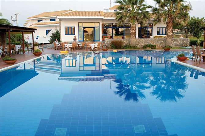 vakantie-naar-Hotel Oasis-mei 2025