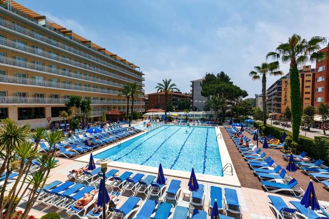 vakantie-naar-Hotel Oasis Park-mei 2025