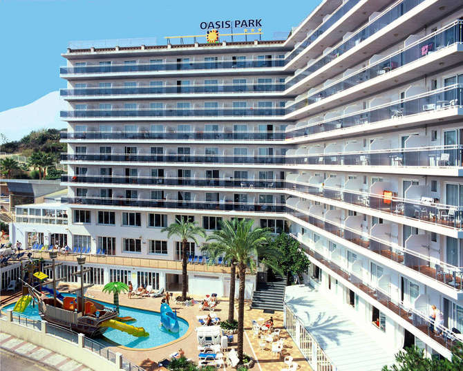 vakantie-naar-Hotel Oasis Park Splash-mei 2025