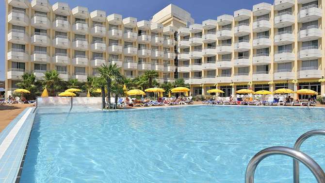vakantie-naar-Hotel Oasis Tossa-april 2024
