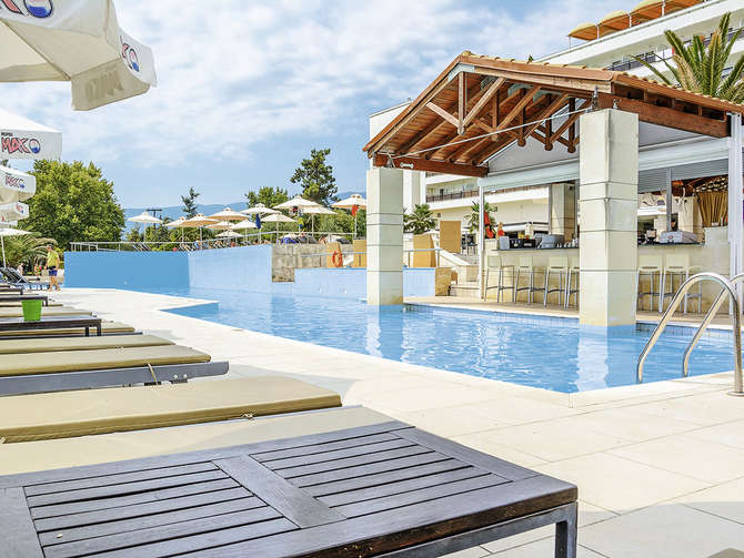 vakantie-naar-Hotel Olympian Bay Resort-mei 2024