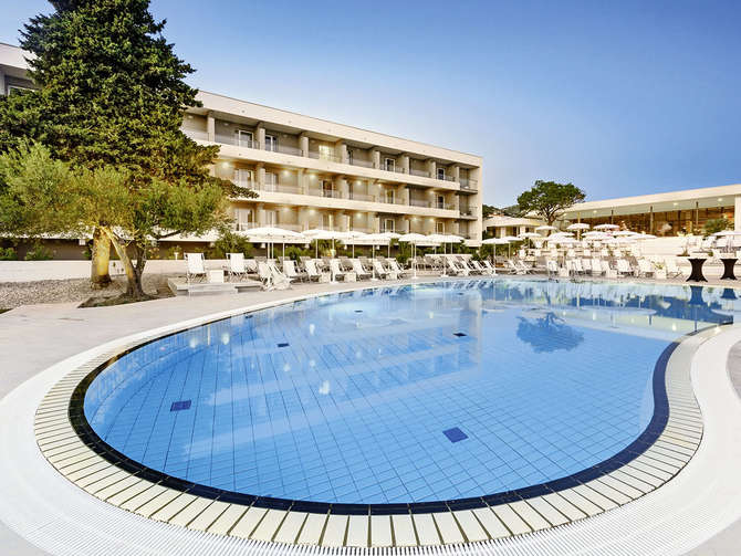 vakantie-naar-Hotel Pharos-mei 2025
