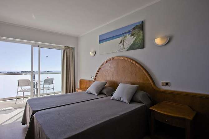 vakantie-naar-Hotel Porto Playa I-maart 2024