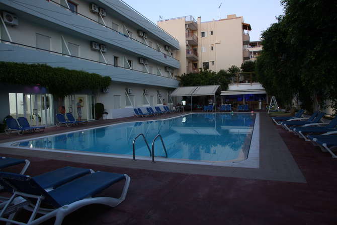 vakantie-naar-Hotel Porto Plazza-mei 2025