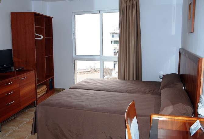 vakantie-naar-Hotel Queens-mei 2025