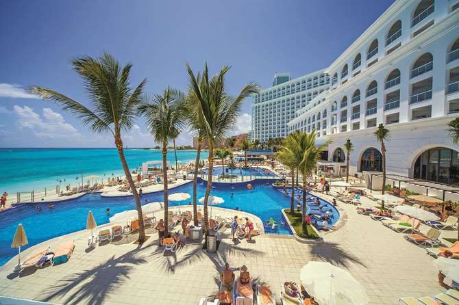 vakantie-naar-Hotel Riu Cancun-mei 2025