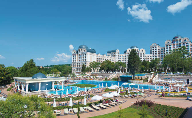 vakantie-naar-Hotel Riu Helios Paradise-april 2024
