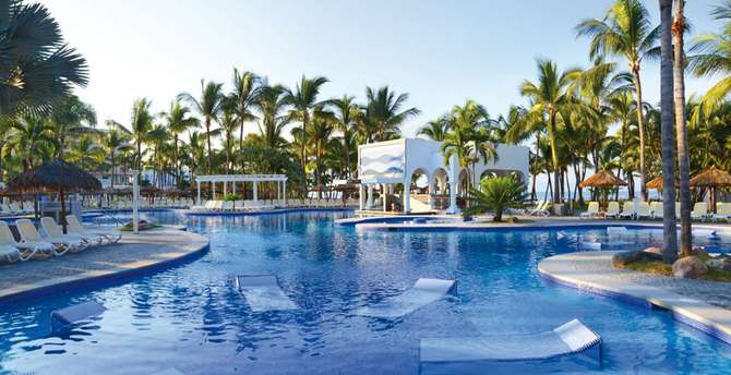 vakantie-naar-Hotel Riu Jalisco-april 2024