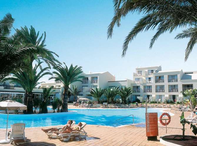 vakantie-naar-Hotel Riu Oliva Beach Resort-april 2024