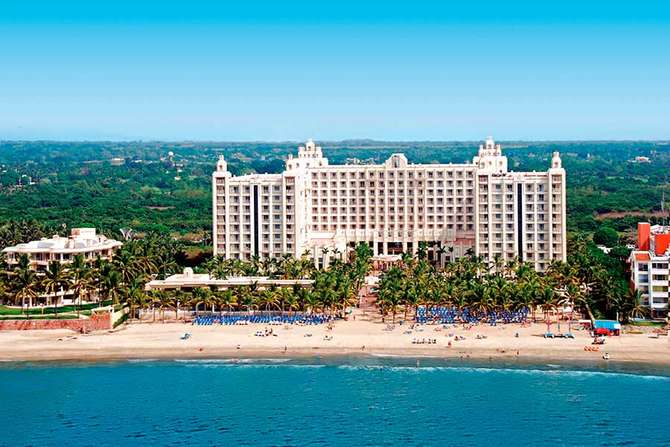 vakantie-naar-Hotel Riu Vallarta-mei 2025