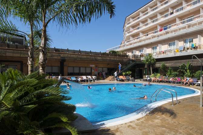 vakantie-naar-Hotel Rosamar Spa-mei 2025