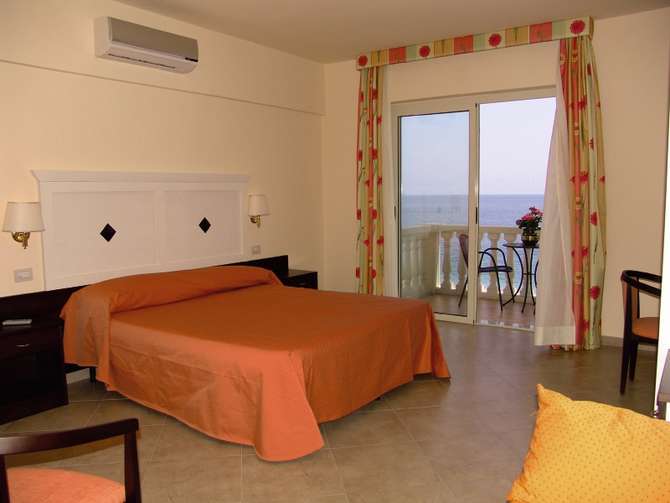 vakantie-naar-Hotel San Vincenzo-mei 2025