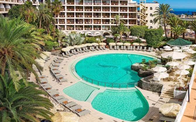 vakantie-naar-Hotel Sandy Beach-mei 2025