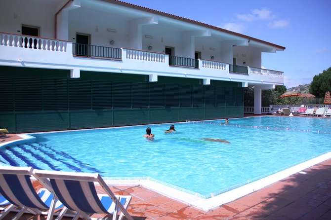 vakantie-naar-Hotel Santa Lucia-april 2024