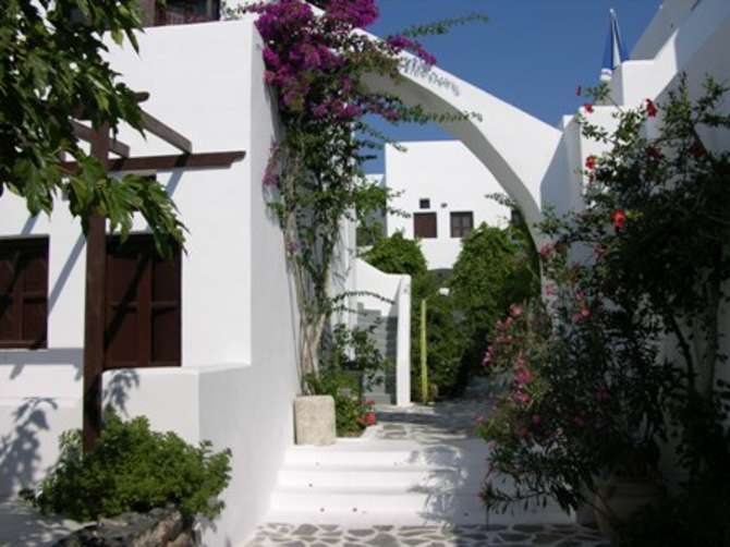 vakantie-naar-Hotel Santorini Reflexions Sea-april 2024