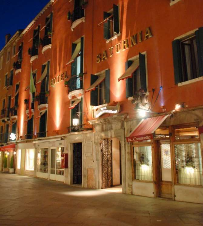vakantie-naar-Hotel Saturnia International-mei 2025