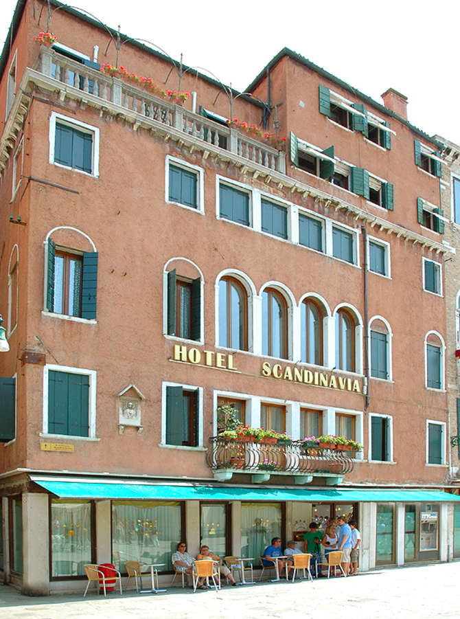 vakantie-naar-Hotel Scandinavia-april 2024