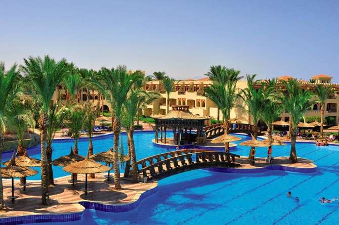 vakantie-naar-Hotel Sea Beach Resort Aquapark-mei 2025
