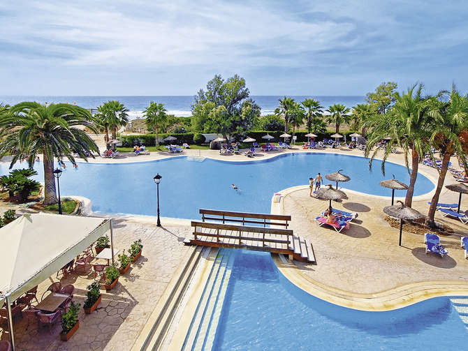 vakantie-naar-Hotel Sol Milanos Pinguinos-mei 2025