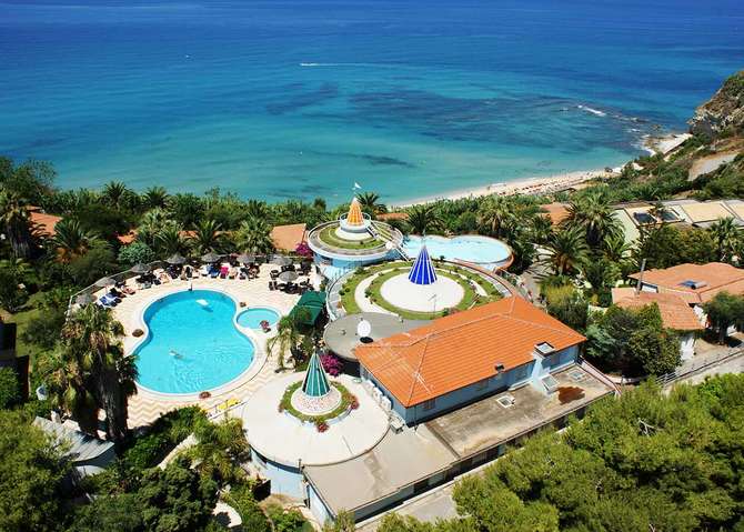 vakantie-naar-Hotel Stromboli-juni 2025