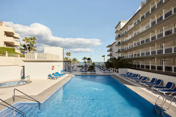 vakantie-naar-Hotel Symbol Las Arenas-mei 2025