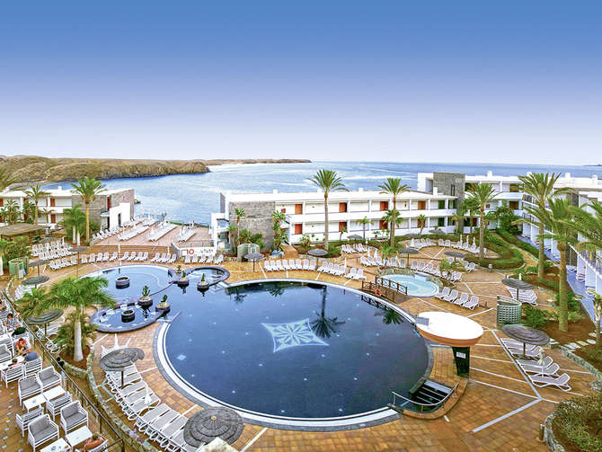 vakantie-naar-Hotel The Mirador Papagayo-april 2024