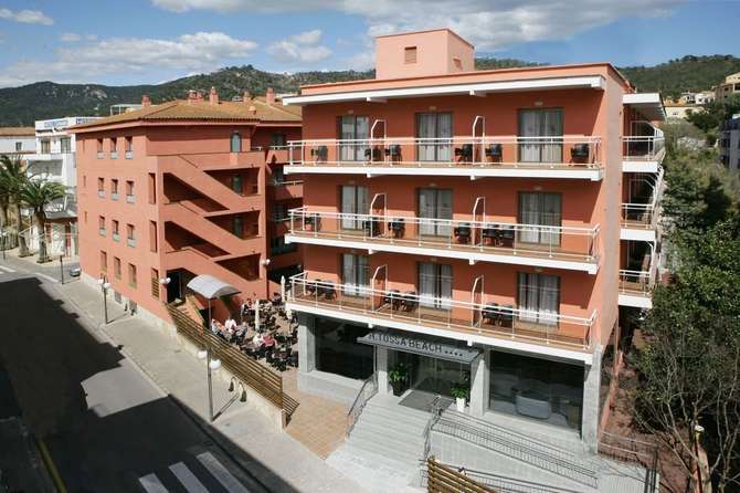 vakantie-naar-Hotel Tossa Beach-mei 2025