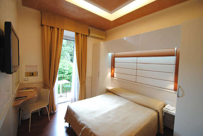 vakantie-naar-Hotel Verona-mei 2025