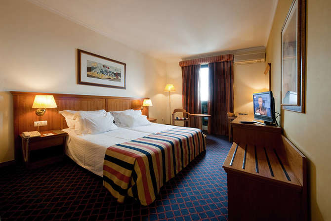 vakantie-naar-Hotel Vila Gale Porto-maart 2025