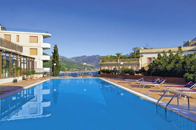 vakantie-naar-Hotel Villa Esperia-mei 2025