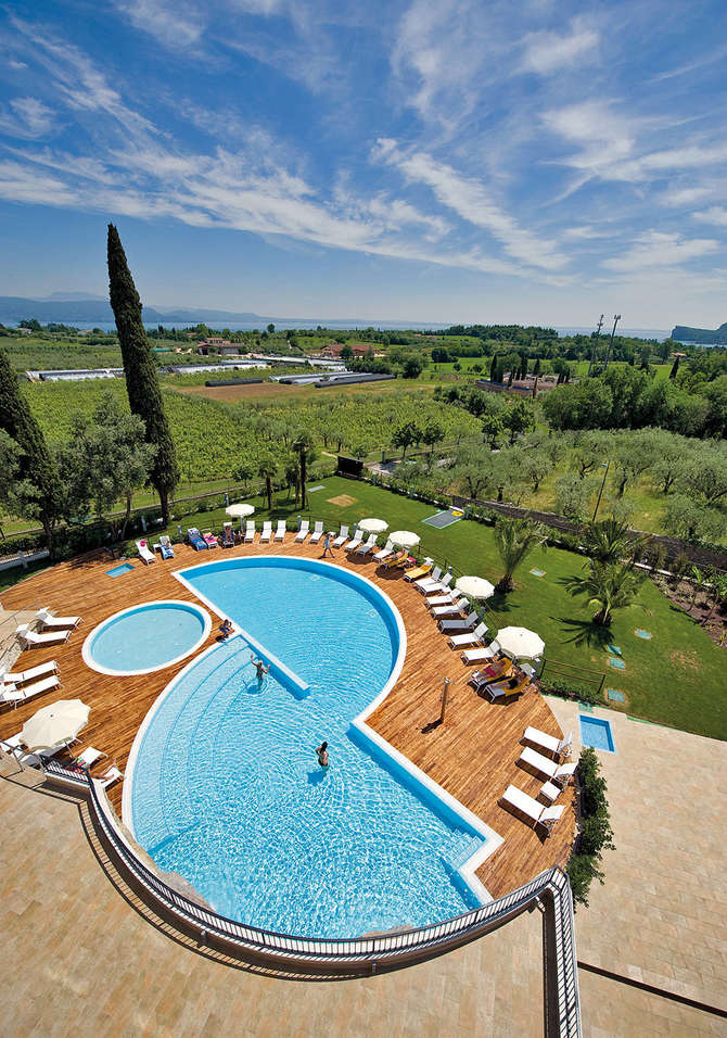 vakantie-naar-Hotel Villa Luisa Resort-april 2024