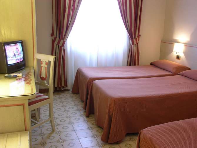 vakantie-naar-Hotel Villa Rosa-mei 2025