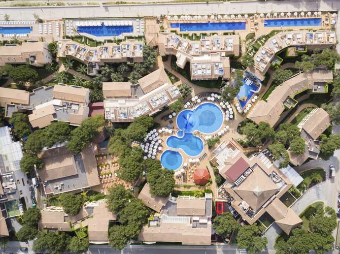 vakantie-naar-Hotel Zafiro Cala Mesquida-mei 2024